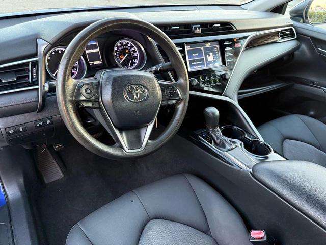 Photo of 2018 Blue Toyota Camry