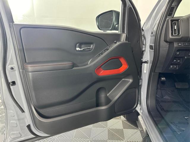 Photo of 2025 Boulder Gray Pearl Nissan Frontier