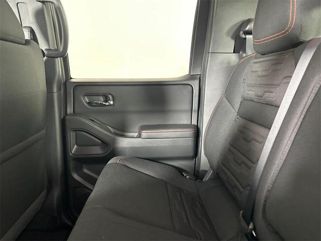 Photo of 2025 Boulder Gray Pearl Nissan Frontier