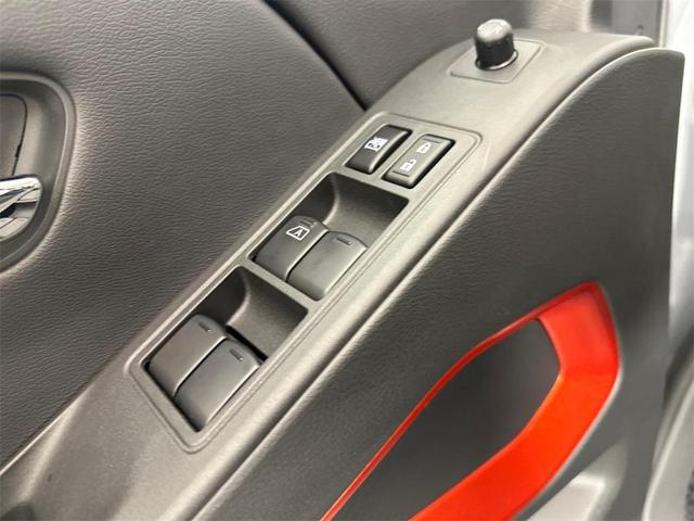 Photo of 2025 Boulder Gray Pearl Nissan Frontier