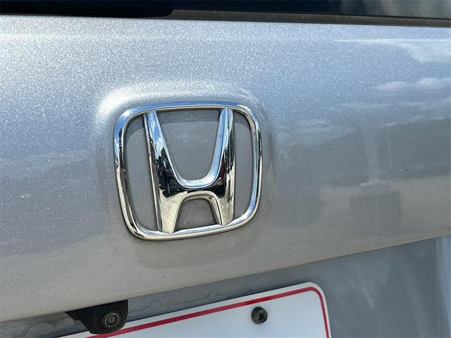 Photo of 2021 Lunar Silver Metallic Honda Pilot