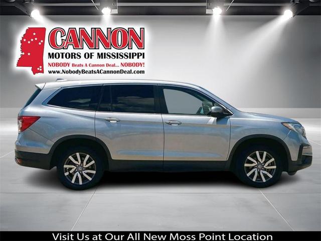 Photo of 2021 Lunar Silver Metallic Honda Pilot
