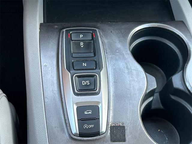 Photo of 2021 Lunar Silver Metallic Honda Pilot