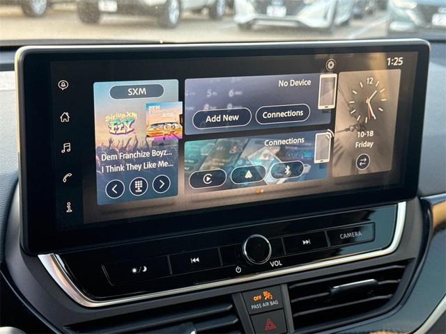 Photo of 2025 Gray Sky Pearl Nissan Altima