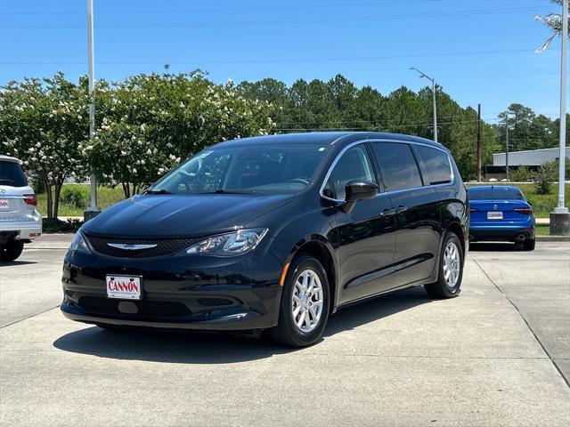 2023 Chrysler Voyager