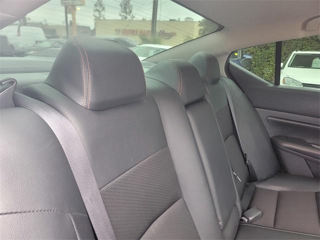 Photo of 2022 Deep Blue Pearl Nissan Altima