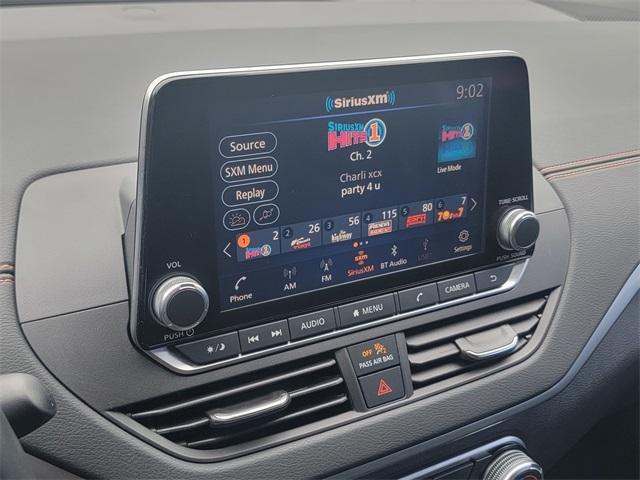 Photo of 2022 Deep Blue Pearl Nissan Altima