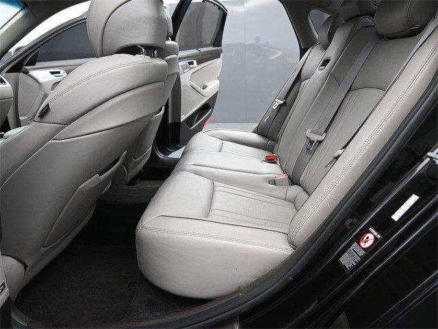 Photo of 2018 Black Genesis G80