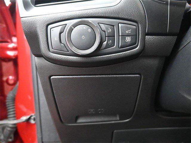 Photo of 2022 Rapid Red Metallic Tinted Clearcoat Ford Edge