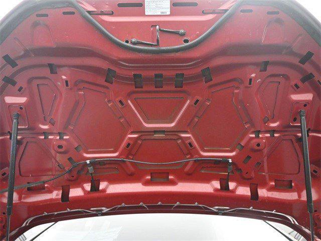 Photo of 2022 Rapid Red Metallic Tinted Clearcoat Ford Edge