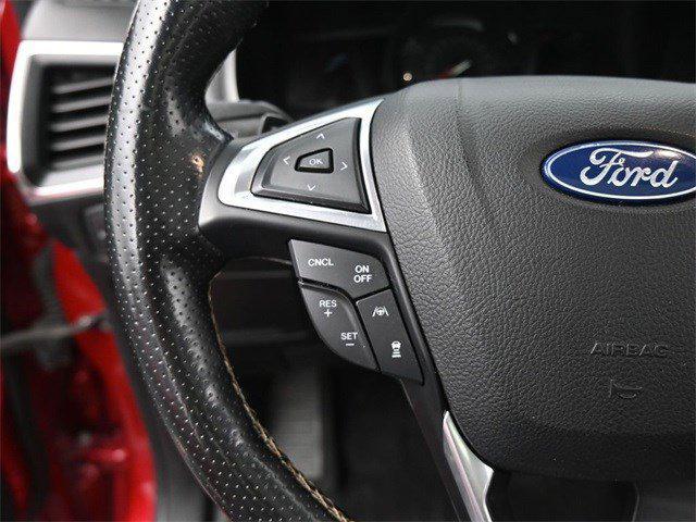 Photo of 2022 Rapid Red Metallic Tinted Clearcoat Ford Edge