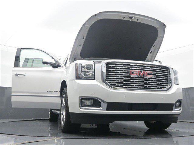 Photo of 2019 White Frost Tricoat GMC Yukon XL