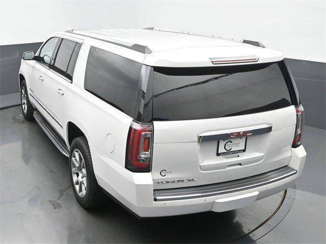 Photo of 2019 White Frost Tricoat GMC Yukon XL