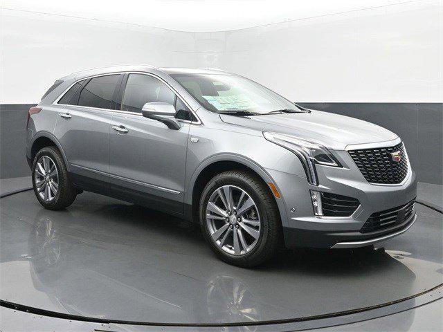 Photo of 2025 Argent Silver Metallic Cadillac XT5