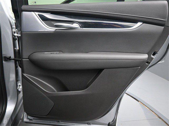 Photo of 2025 Argent Silver Metallic Cadillac XT5