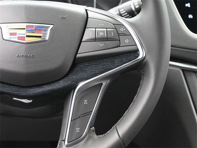 Photo of 2025 Argent Silver Metallic Cadillac XT5