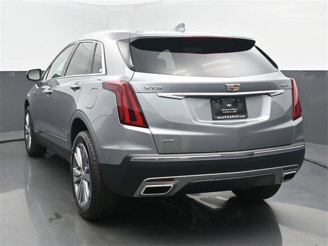 Photo of 2025 Argent Silver Metallic Cadillac XT5