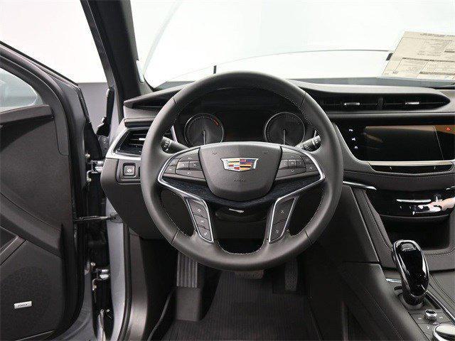 Photo of 2025 Argent Silver Metallic Cadillac XT5
