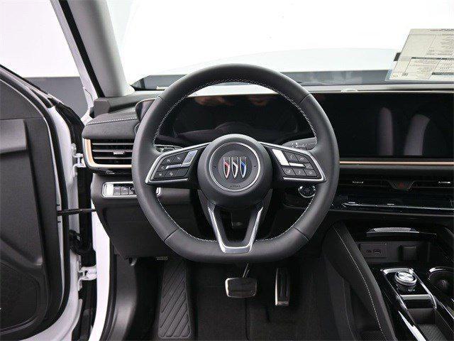 Photo of 2025 Summit White Buick Envision