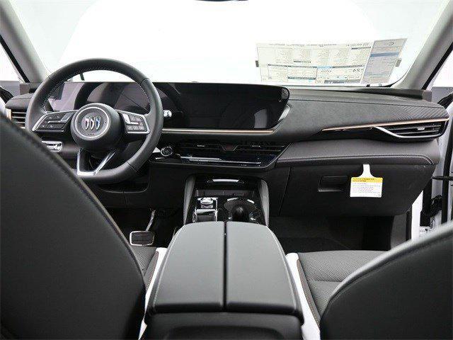 Photo of 2025 Summit White Buick Envision
