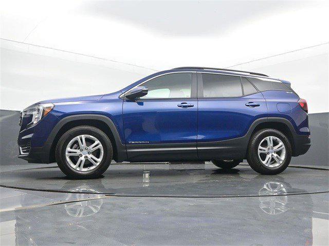 Photo of 2023 Marine Metallic GMC Terrain