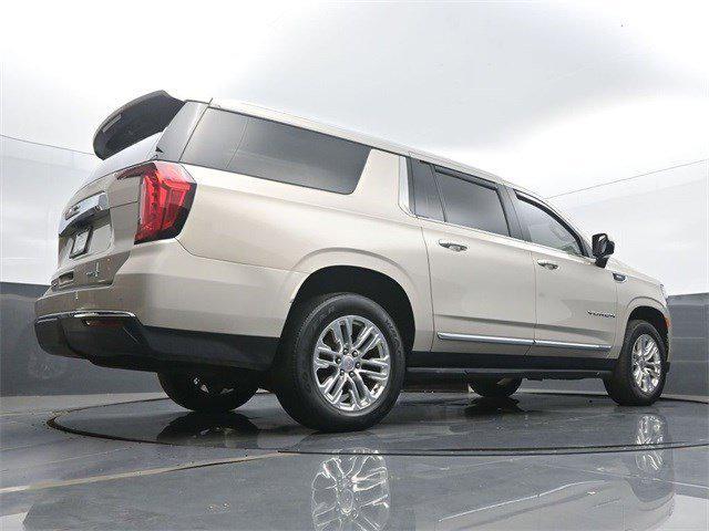 Photo of 2023 Pearl Beige Metallic GMC Yukon XL