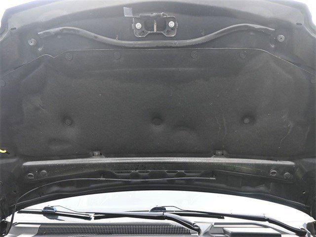 Photo of 2013 Brilliant Black Crystal Pearl Chrysler Town & Country