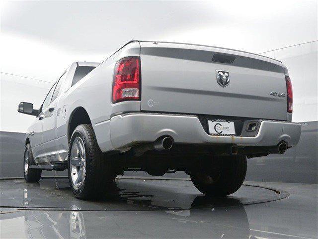 Photo of 2017 Bright Silver Metallic Clearcoat RAM 1500
