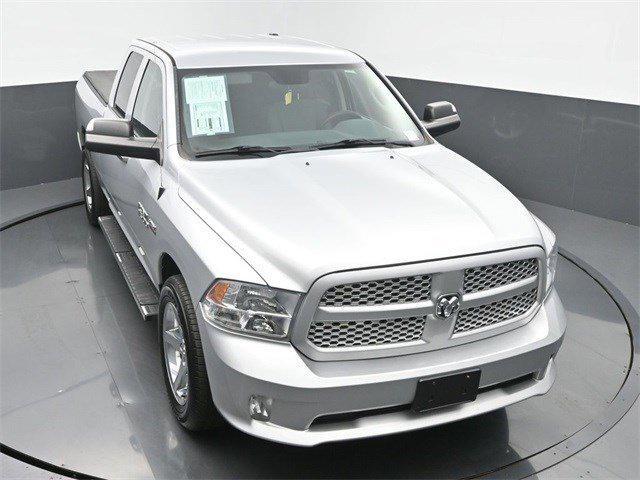 Photo of 2017 Bright Silver Metallic Clearcoat RAM 1500