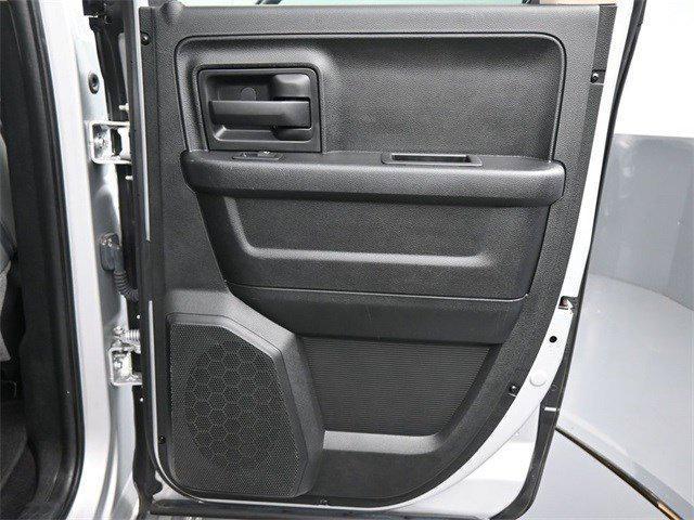 Photo of 2017 Bright Silver Metallic Clearcoat RAM 1500