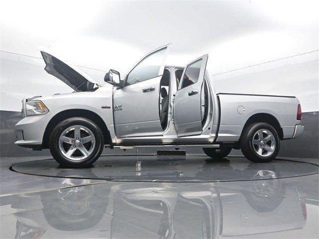 Photo of 2017 Bright Silver Metallic Clearcoat RAM 1500
