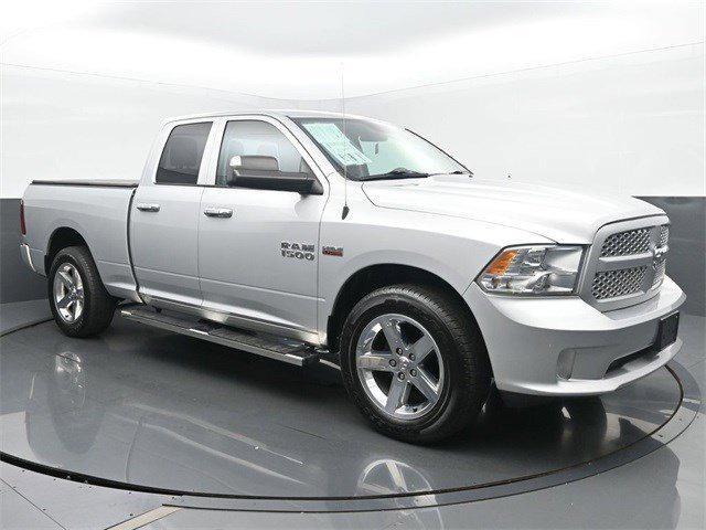 Photo of 2017 Bright Silver Metallic Clearcoat RAM 1500