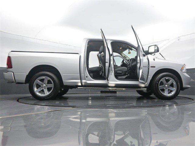 Photo of 2017 Bright Silver Metallic Clearcoat RAM 1500