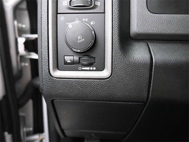 Photo of 2017 Bright Silver Metallic Clearcoat RAM 1500