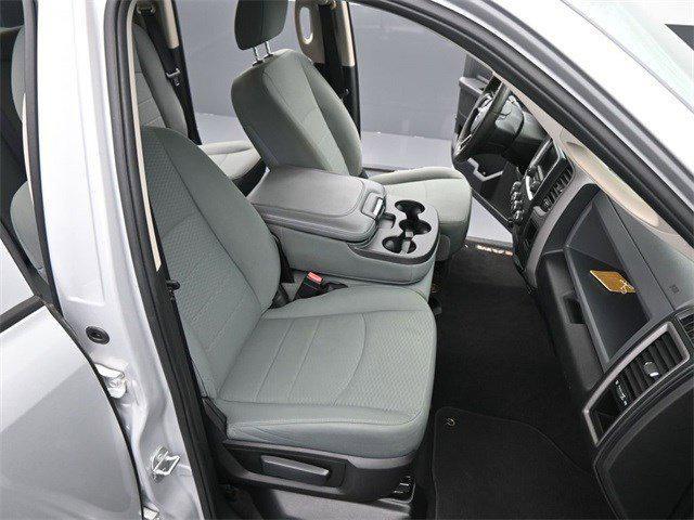 Photo of 2017 Bright Silver Metallic Clearcoat RAM 1500