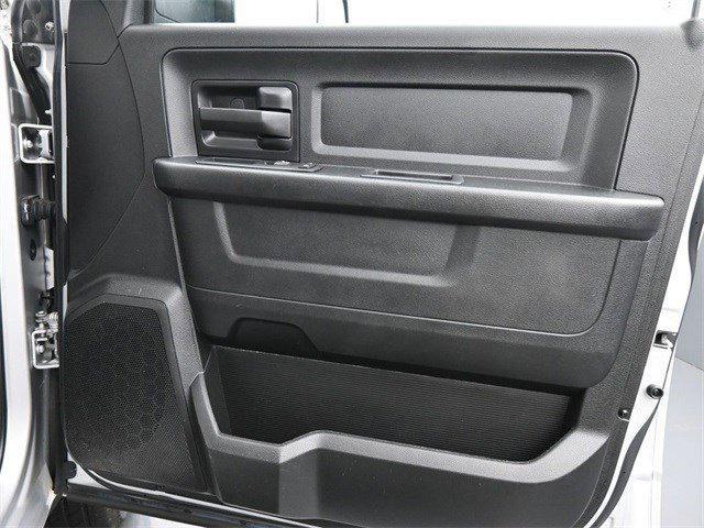 Photo of 2017 Bright Silver Metallic Clearcoat RAM 1500