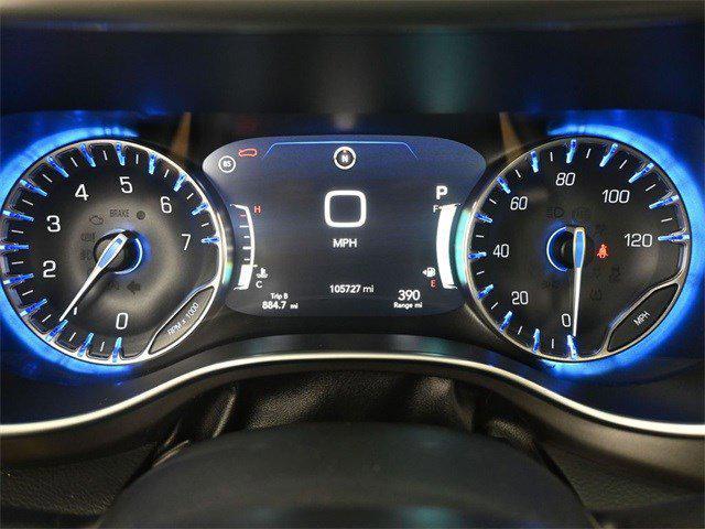 Photo of 2019 Granite Crystal Metallic Clearcoat Chrysler Pacifica