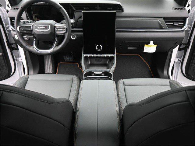 Photo of 2026 Summit White GMC Terrain