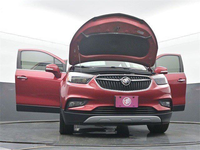 Photo of 2018 Winterberry Red Metallic Buick Encore