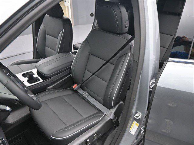 Photo of 2026 moonstone gray metallic Buick Enclave