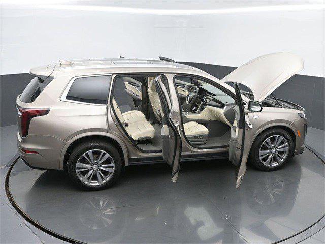 Photo of 2022 Latte Metallic Cadillac XT6