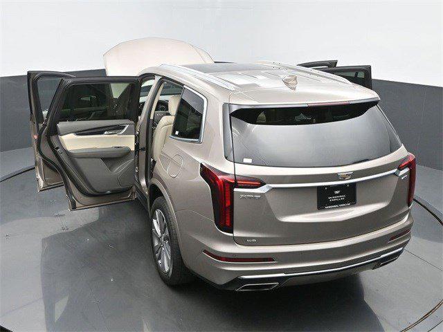 Photo of 2022 Latte Metallic Cadillac XT6