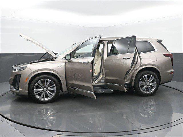 Photo of 2022 Latte Metallic Cadillac XT6