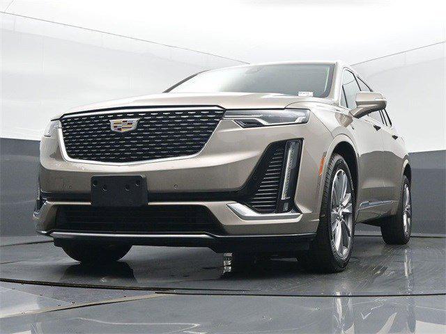 Photo of 2022 Latte Metallic Cadillac XT6