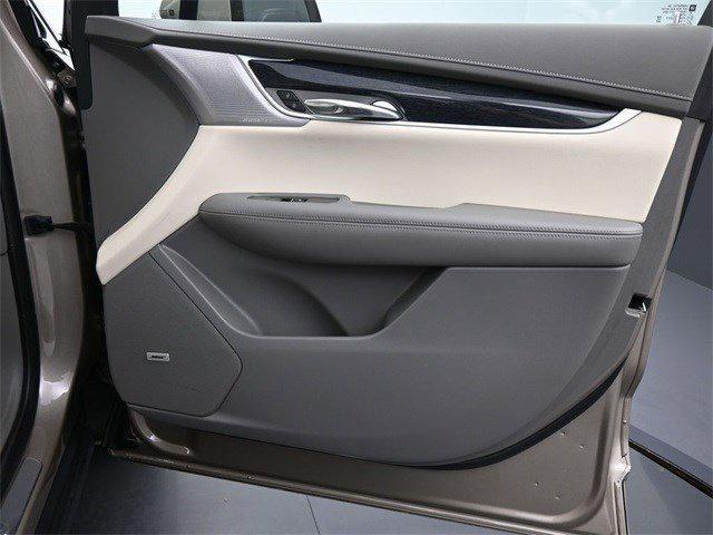 Photo of 2022 Latte Metallic Cadillac XT6