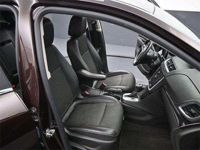 Photo of 2016 Rosewood Metallic Buick Encore