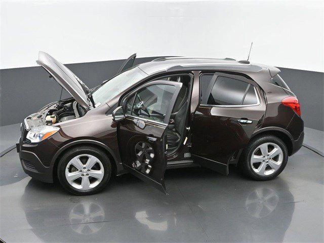 Photo of 2016 Rosewood Metallic Buick Encore