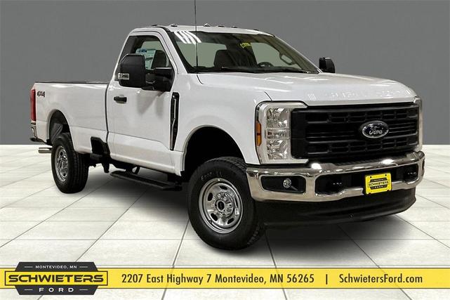 Photo of 2025 Oxford White Ford F-250
