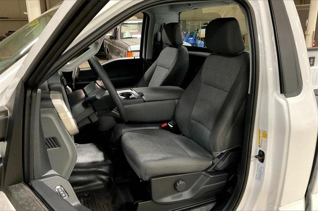 Photo of 2025 Oxford White Ford F-250