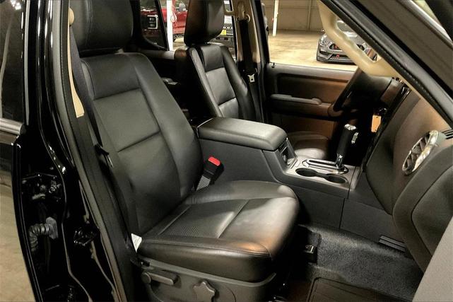 Photo of 2010 Black Ford Explorer Sport Trac